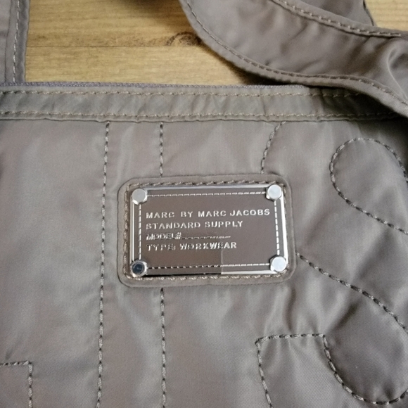Marc by Marc Jacobs Nylon Computer Laptop Case / Tote - Picture 7 of 14